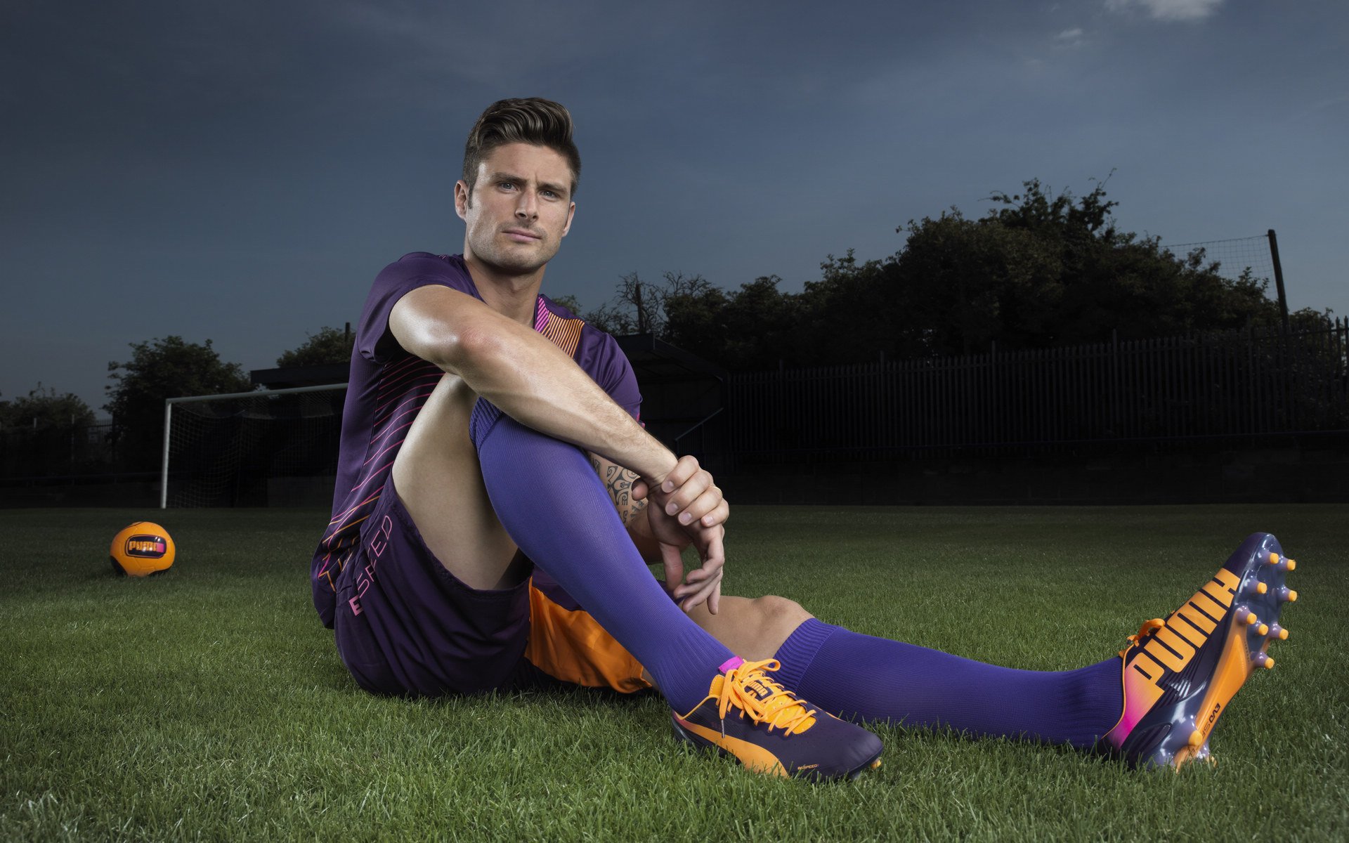 数据之王与团队之魂，格列兹曼的统治级表现与丹麦的完美胜利